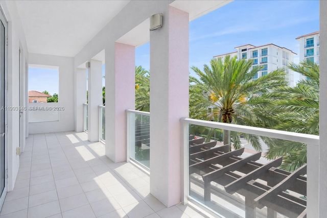455 E Palmetto Park Road 3W, Boca Raton, FL 33432