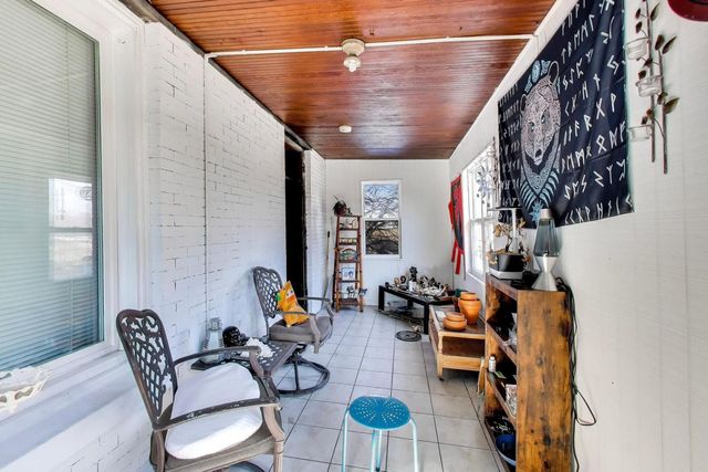 810 S Austin Avenue, Oak Park, IL 60302