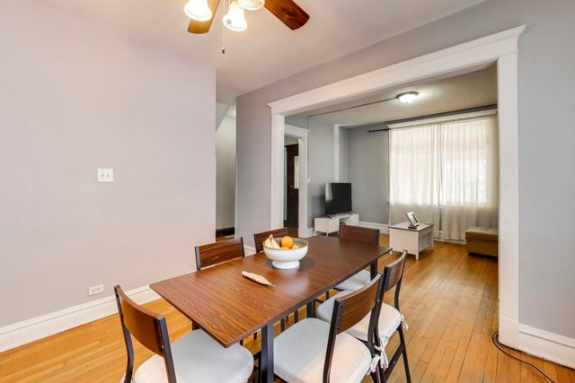 810 S Austin Avenue, Oak Park, IL 60302