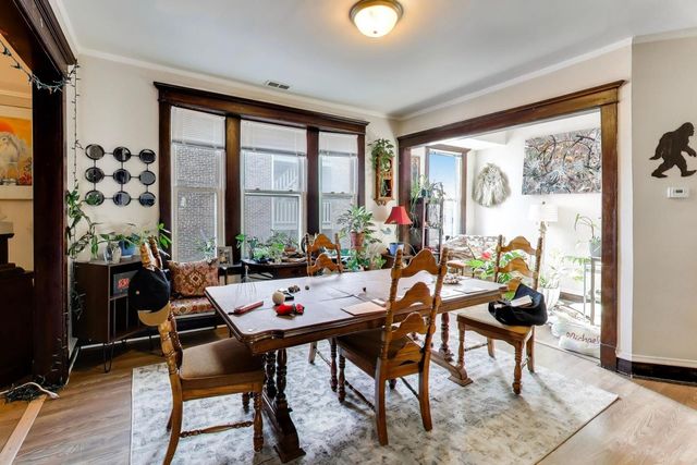 810 S Austin Avenue, Oak Park, IL 60302