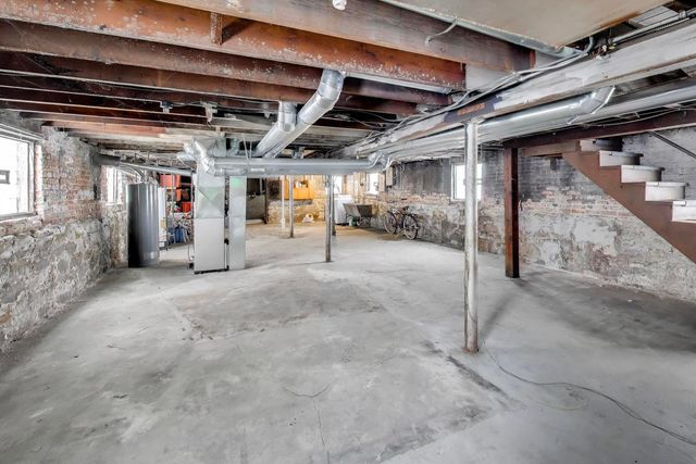 810 S Austin Avenue, Oak Park, IL 60302