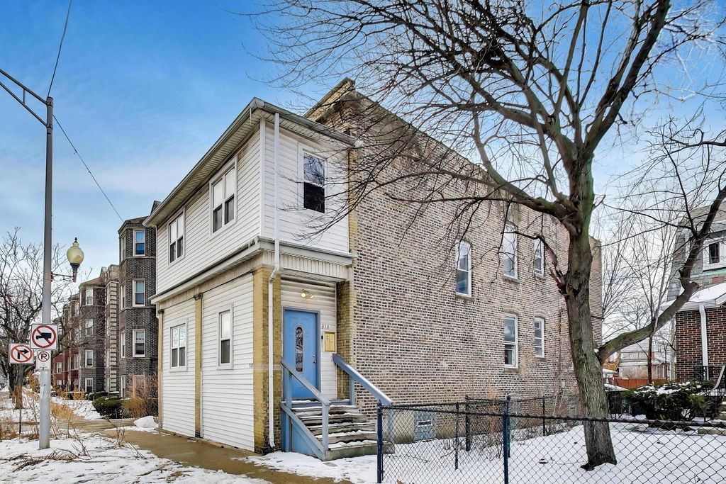 810 S Austin Avenue, Oak Park, IL 60302