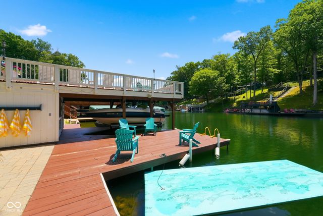 7433 Hummingbird Drive, Nineveh, IN 46164