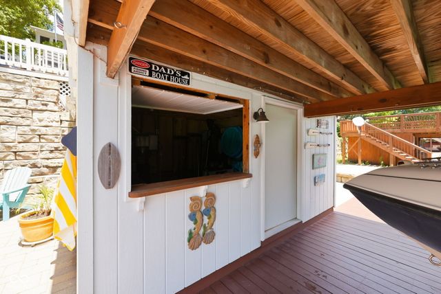 7433 Hummingbird Drive, Nineveh, IN 46164