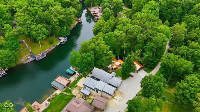 7433 Hummingbird Drive, Nineveh, IN 46164