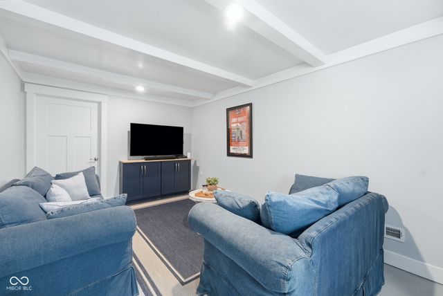 7433 Hummingbird Drive, Nineveh, IN 46164