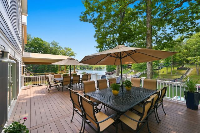 7433 Hummingbird Drive, Nineveh, IN 46164
