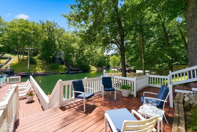 7433 Hummingbird Drive, Nineveh, IN 46164
