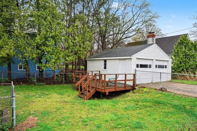 1823 W Michigan Avenue, Battle Creek, MI 49037