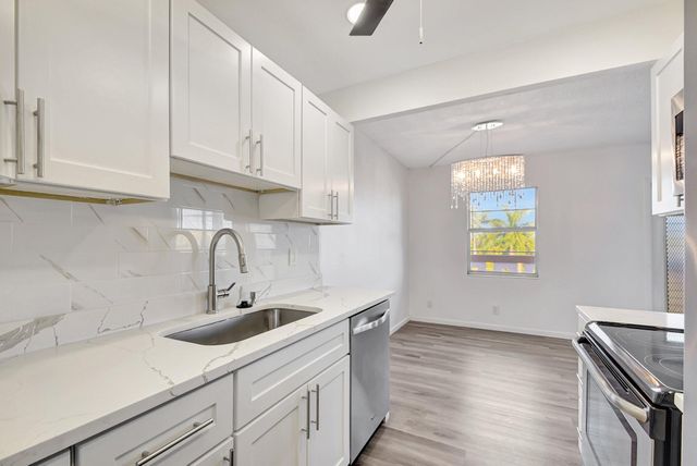 4015 Cornwall A, Boca Raton, FL 33434