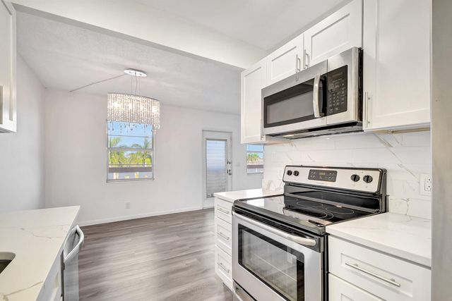 4015 Cornwall A, Boca Raton, FL 33434