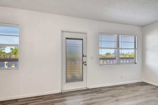 4015 Cornwall A, Boca Raton, FL 33434