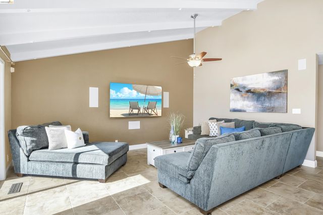 5761 Salmon Ct, Discovery Bay, CA 94505