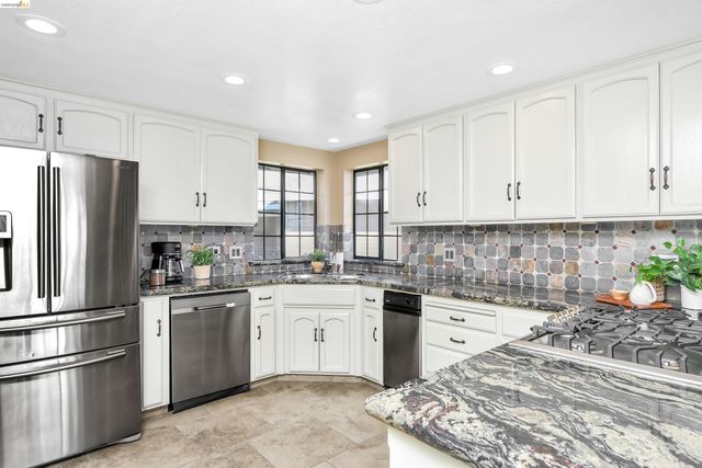 5761 Salmon Ct, Discovery Bay, CA 94505