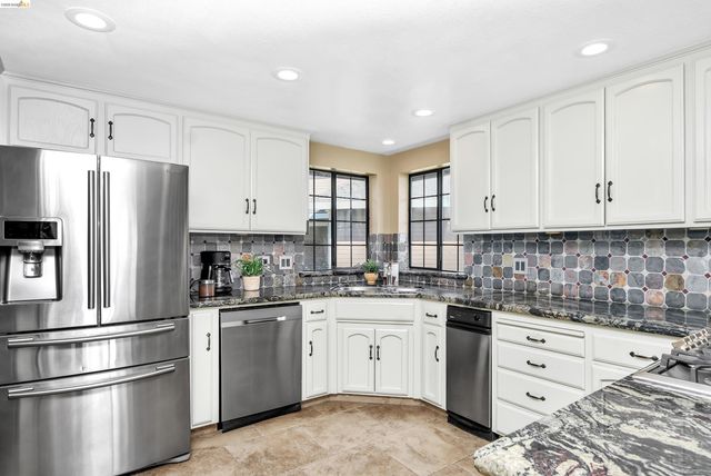 5761 Salmon Ct, Discovery Bay, CA 94505