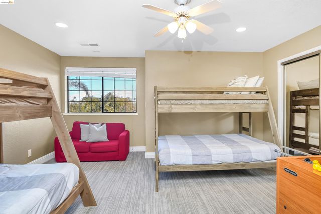 5761 Salmon Ct, Discovery Bay, CA 94505