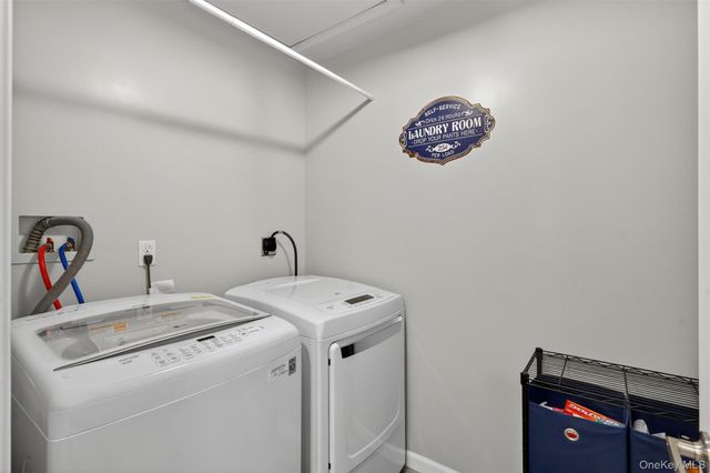 100 Boniface Drive 17C, Pine Bush, NY 12566