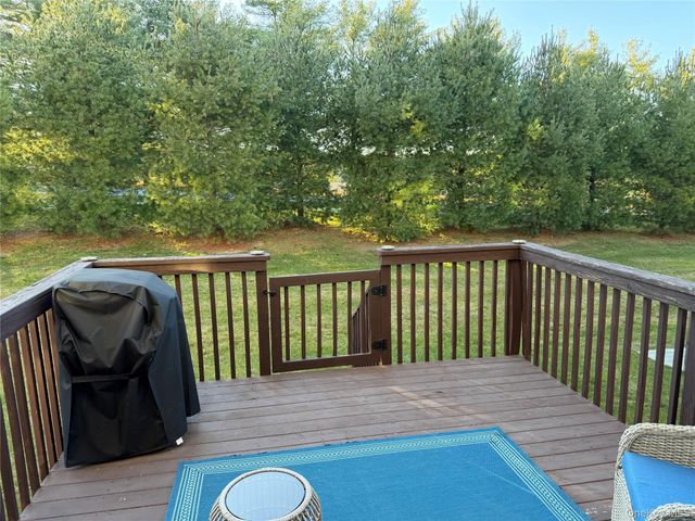 100 Boniface Drive 17C, Pine Bush, NY 12566