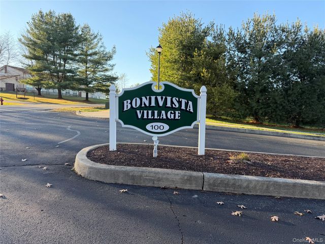 100 Boniface Drive 17C, Pine Bush, NY 12566