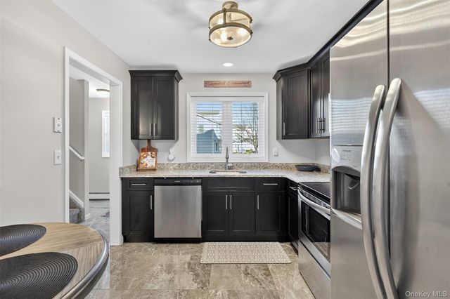 100 Boniface Drive 17C, Pine Bush, NY 12566