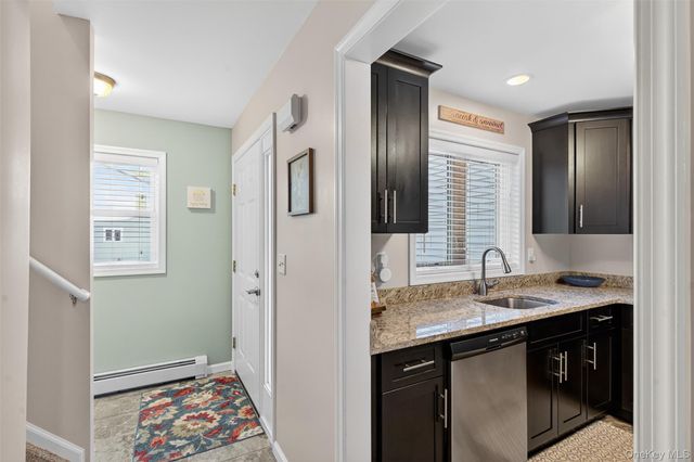 100 Boniface Drive 17C, Pine Bush, NY 12566