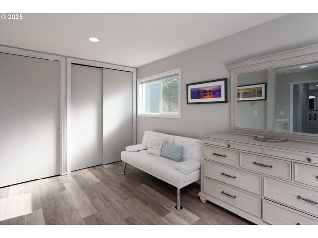 2131 Beach Loop Drive, Bandon, OR 97411