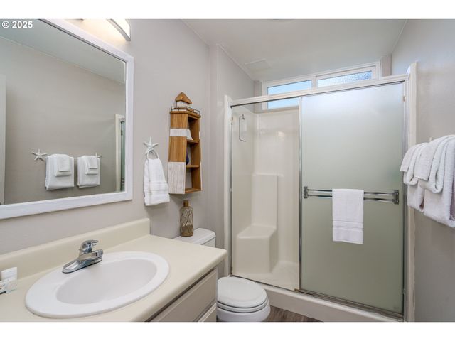 2131 Beach Loop Drive, Bandon, OR 97411