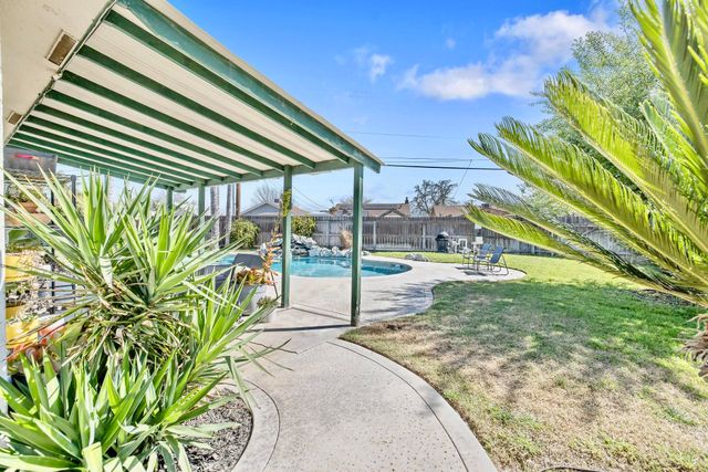 107 Ruth Street, Exeter, CA 93221