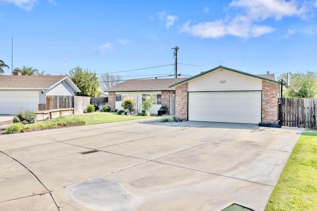 107 Ruth Street, Exeter, CA 93221