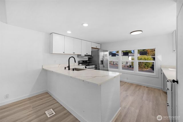 14322 Admiralty Way #91, Lynnwood, WA 98087