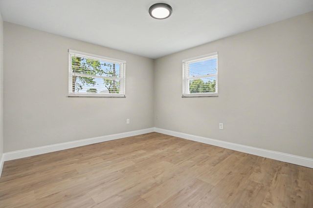 6546 Rogers Lane, Burlington, KY 41005