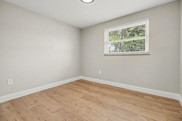 6546 Rogers Lane, Burlington, KY 41005