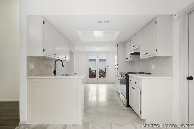 1702 S Aster Court, Broken Arrow, OK 74012