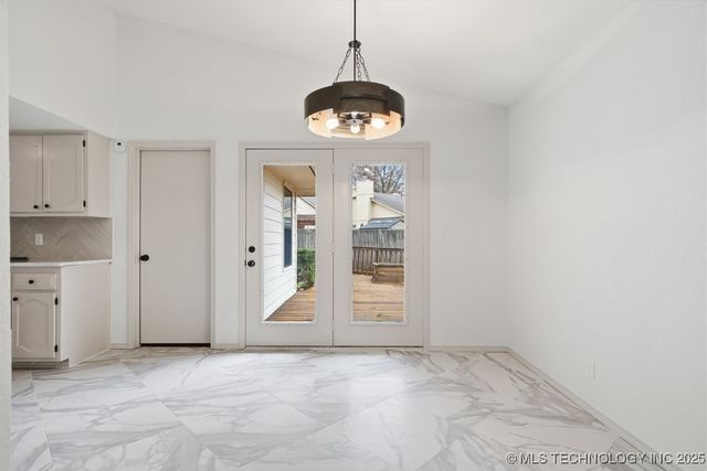 1702 S Aster Court, Broken Arrow, OK 74012