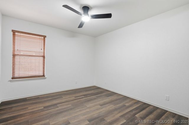 1702 S Aster Court, Broken Arrow, OK 74012