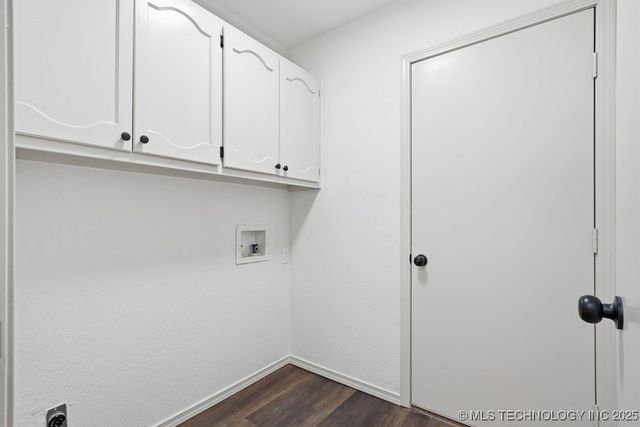 1702 S Aster Court, Broken Arrow, OK 74012