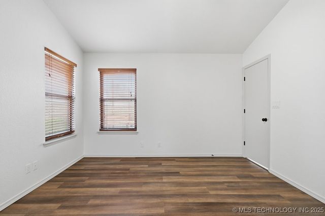 1702 S Aster Court, Broken Arrow, OK 74012