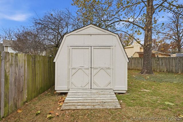 1702 S Aster Court, Broken Arrow, OK 74012