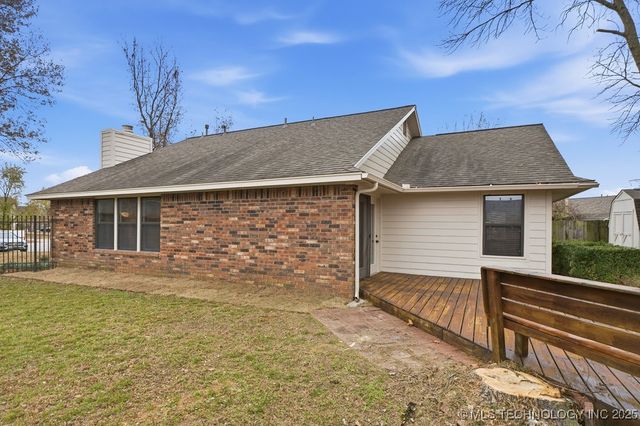 1702 S Aster Court, Broken Arrow, OK 74012
