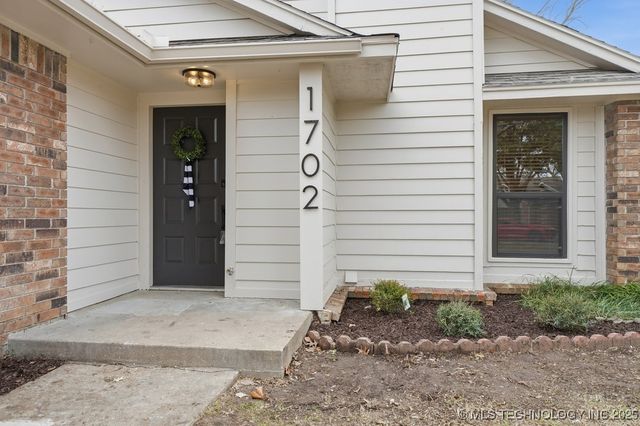 1702 S Aster Court, Broken Arrow, OK 74012