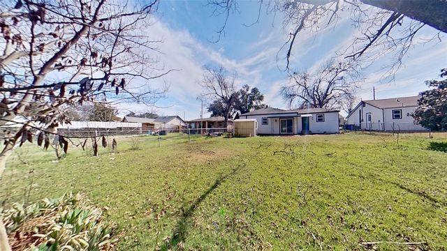 7724 Longfield Drive, White Settlement, TX 76108