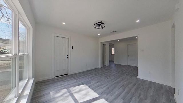 7724 Longfield Drive, White Settlement, TX 76108