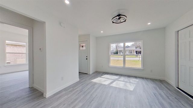 7724 Longfield Drive, White Settlement, TX 76108