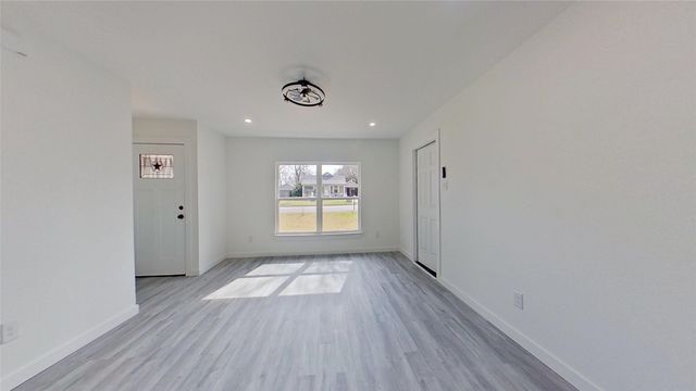 7724 Longfield Drive, White Settlement, TX 76108