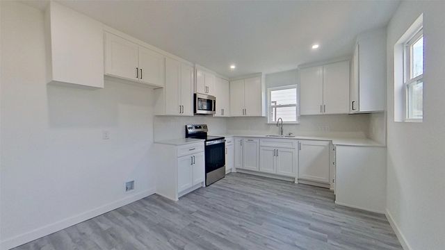 7724 Longfield Drive, White Settlement, TX 76108