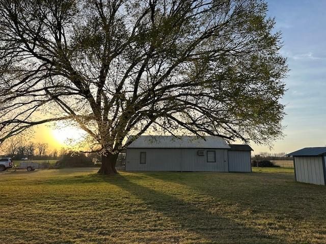 18943 State Highway 7, Centerville, TX 75833