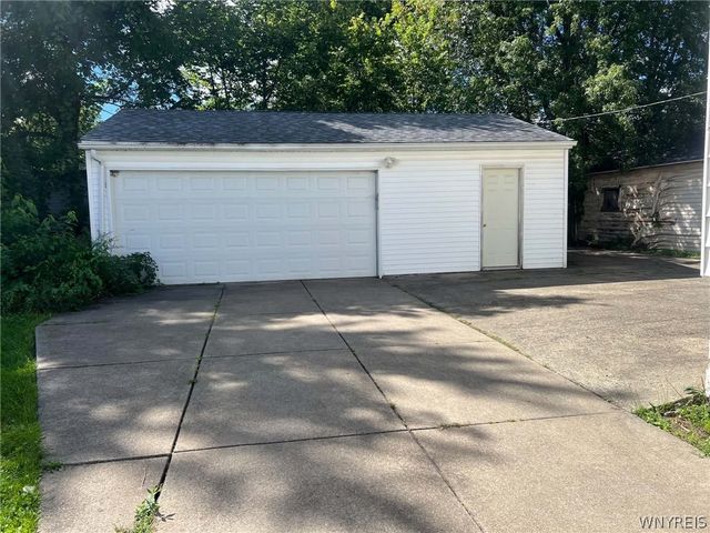 98 Freund Street Upper, Buffalo, NY 14215