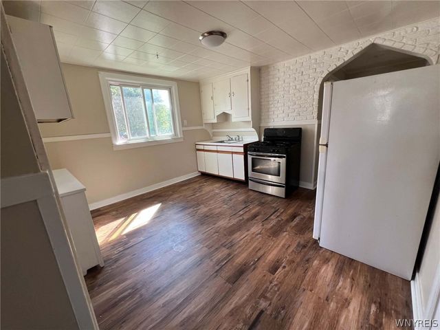 98 Freund Street Upper, Buffalo, NY 14215