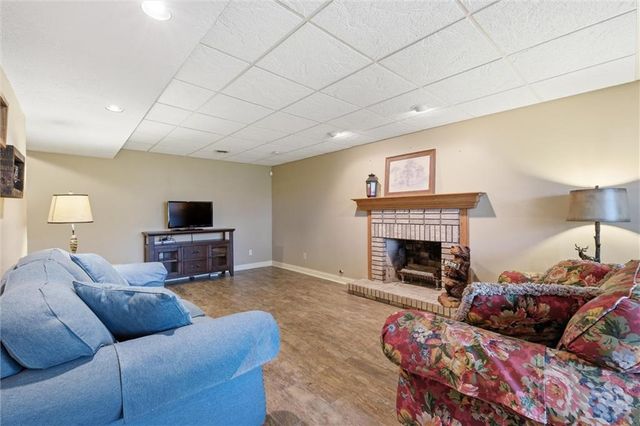 1100 Wellington Way, Liberty, MO 64068