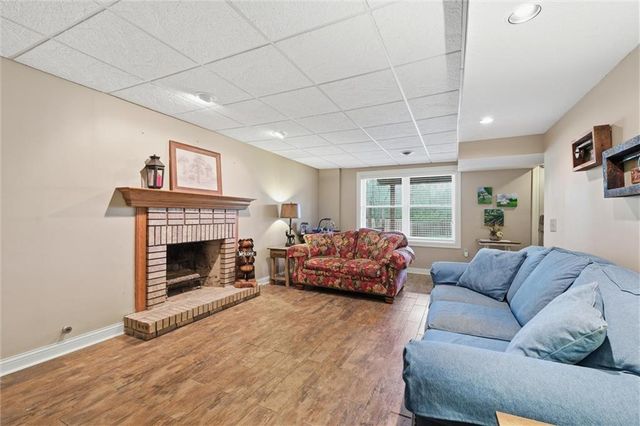 1100 Wellington Way, Liberty, MO 64068